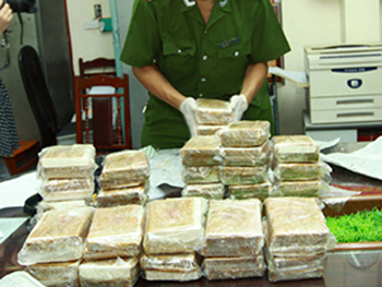 Hình ảnh tin 24h hình sự - Bắt giữ 227 bánh heroin tại Lào Cai